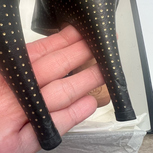 Chanel Sandals - Picture 11 of 14